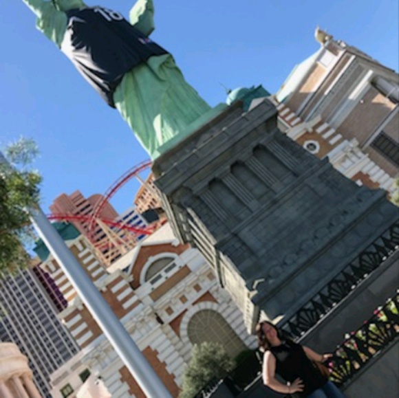 Meet your Posher, Kim - Picture 1 of 1